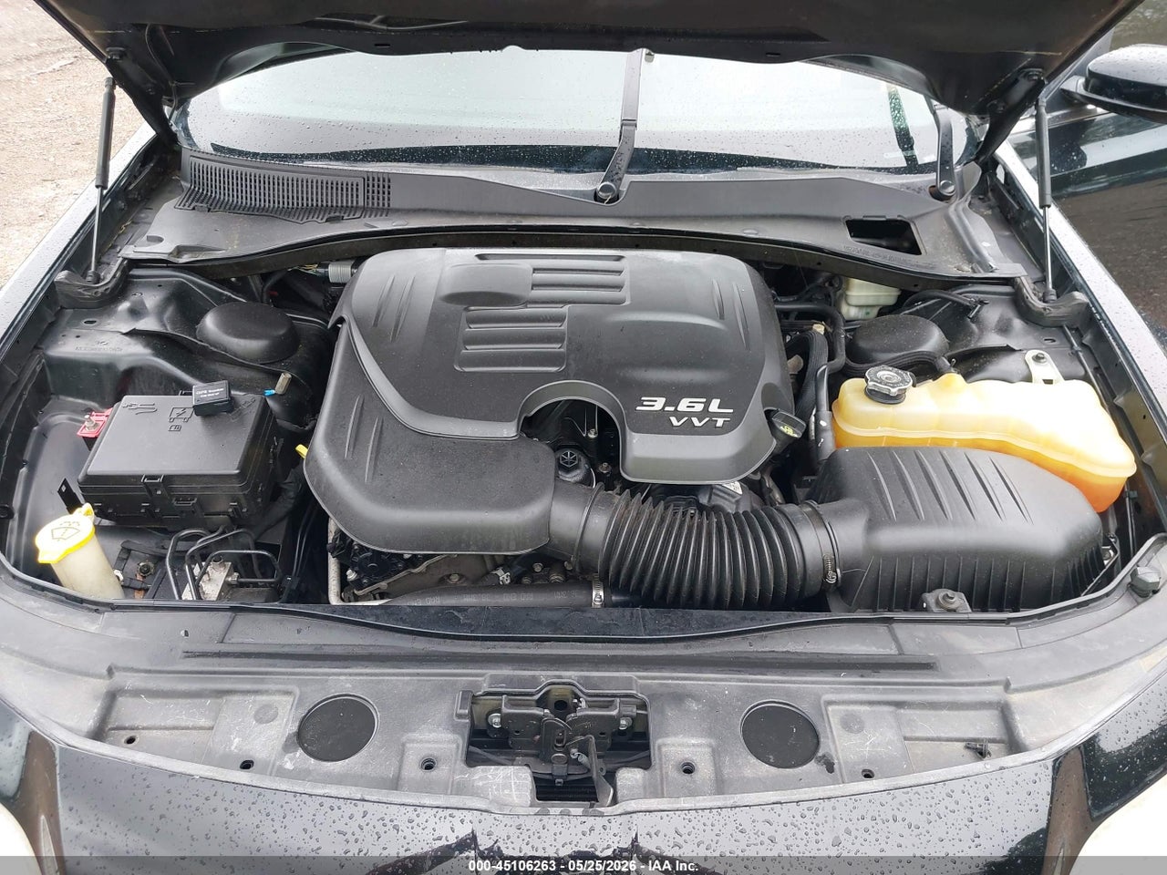 2C3CCAAGXEH****** · 2014 CHRYSLER 300   · 10/11