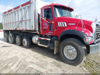 2008 MACK 700 GU700