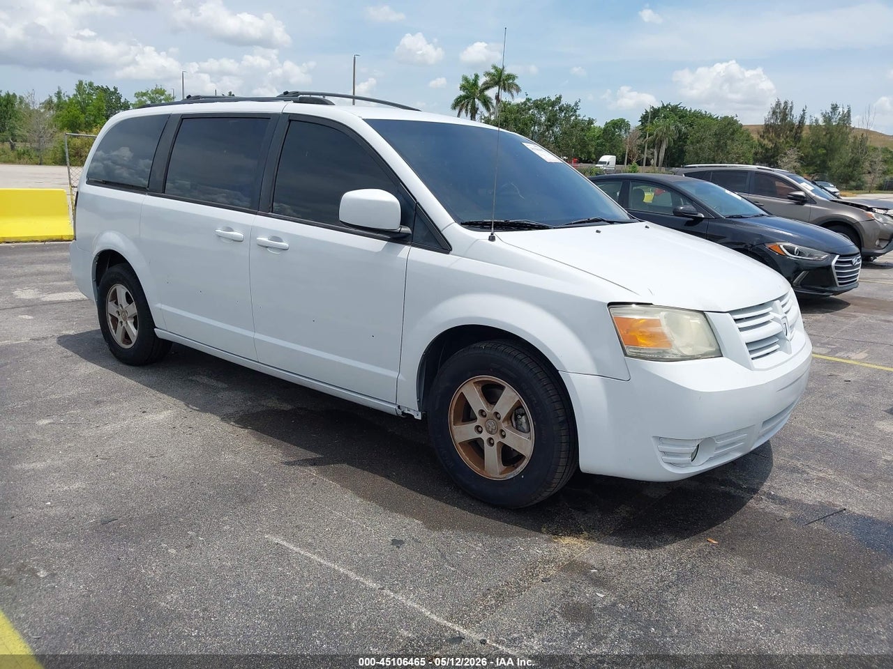 2D4RN5D11AR****** · 2010 DODGE GRAND CARAVAN SXT