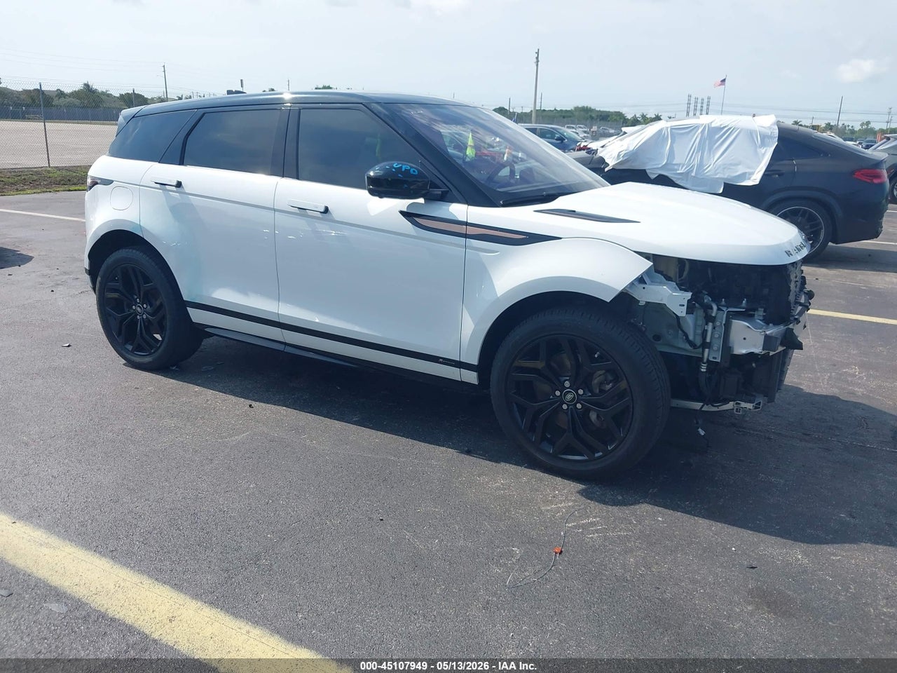 SALZT2GX3LH****** · 2020 LAND ROVER RANGE ROVER EVOQUE R-DYNAMIC S