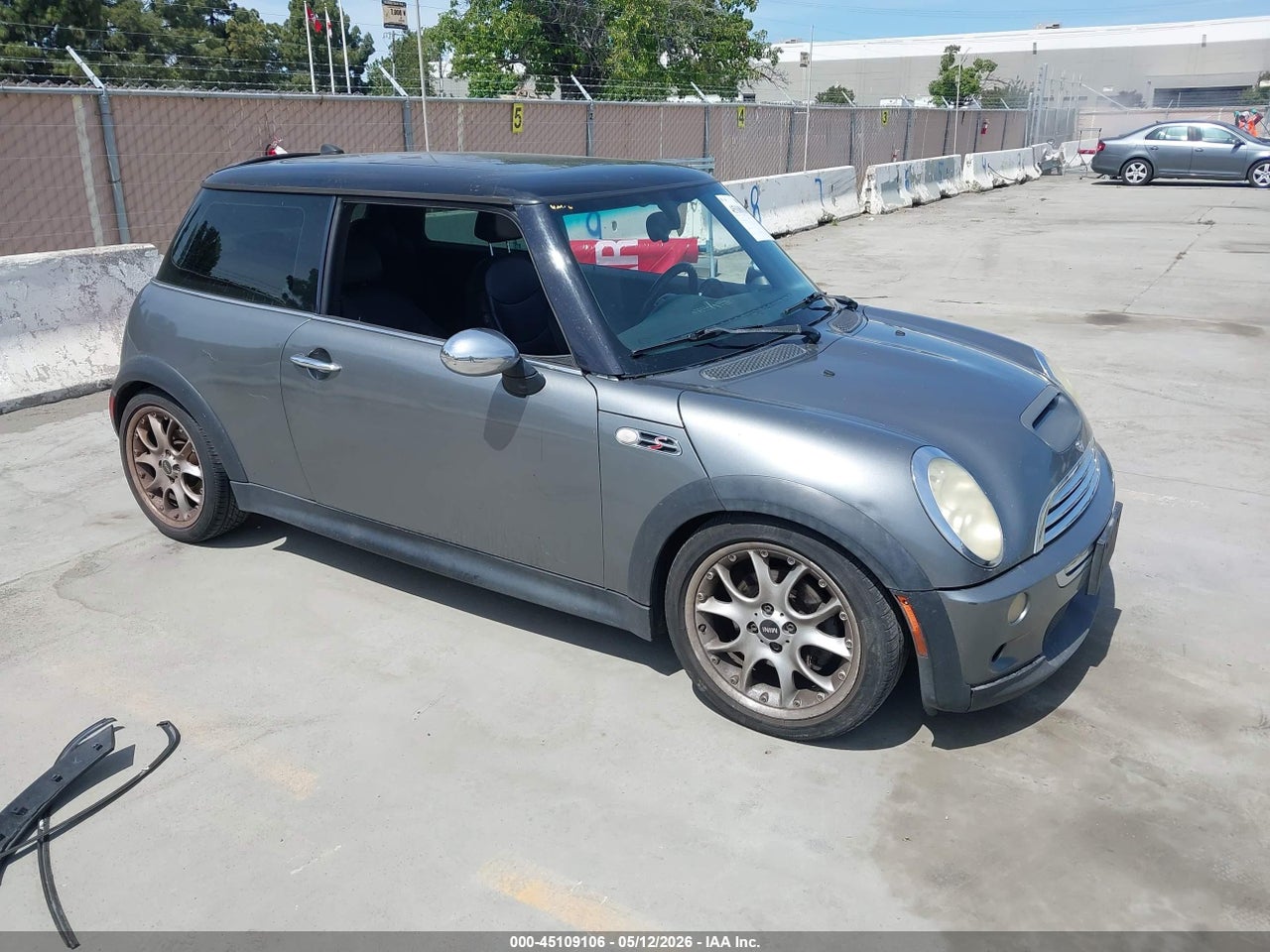 WMWRE33545T****** · 2005 MINI COOPER S