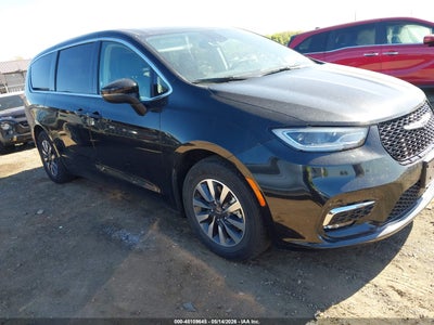 2023 CHRYSLER PACIFICA HYBRID TOURING L