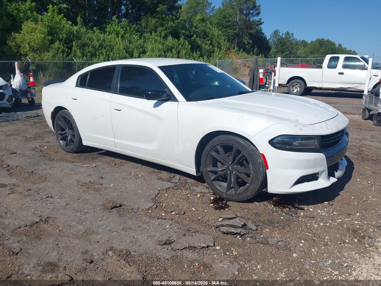 2C3CDXBG0HH****** · 2017 DODGE CHARGER SE RWD