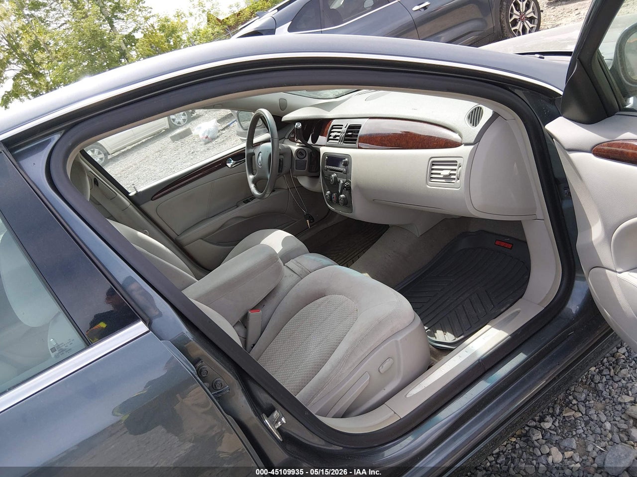 2011 BUICK LUCERNE CX · 5/11