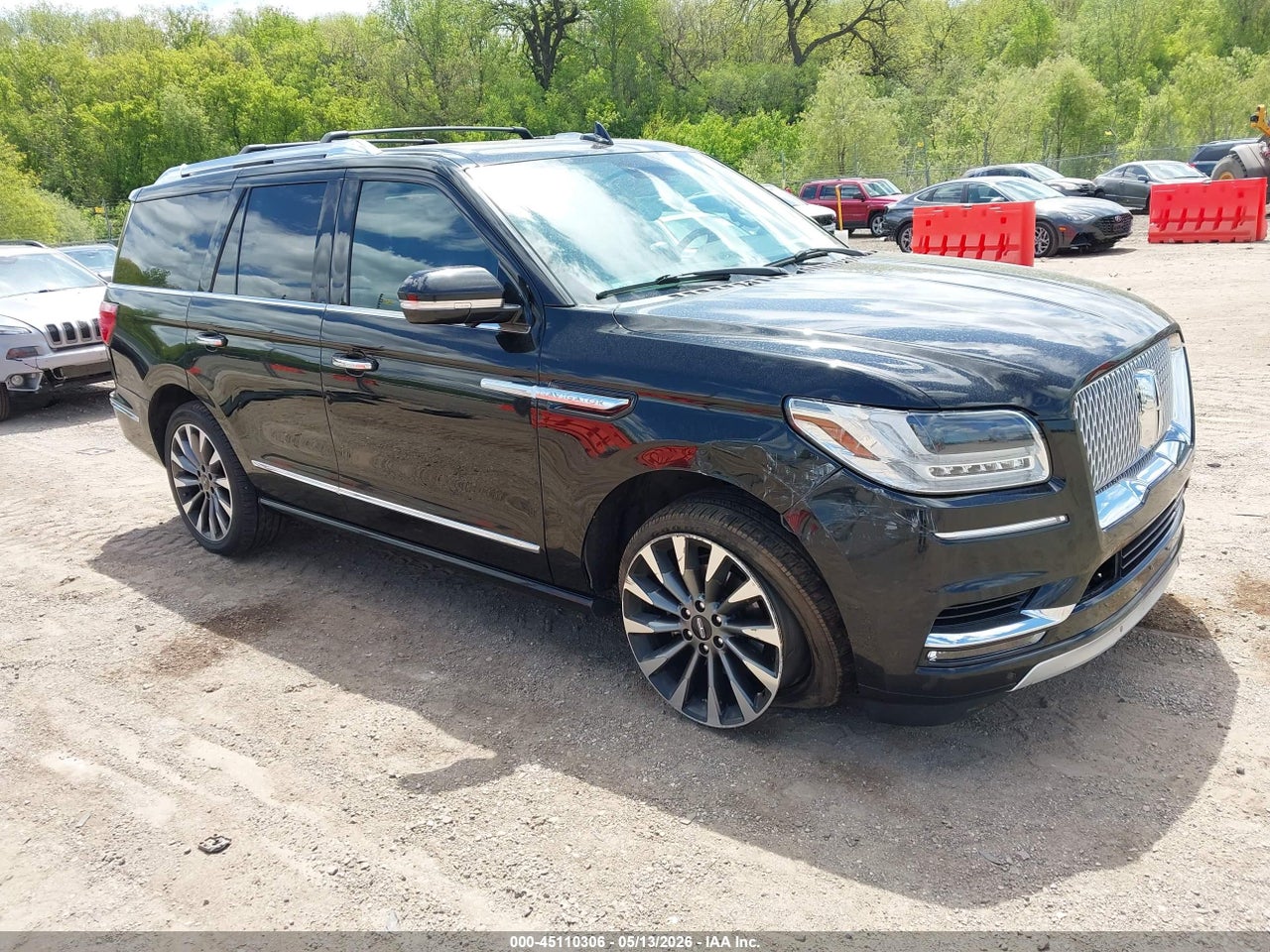 5LMJJ2HT1JE****** · 2018 LINCOLN NAVIGATOR SELECT