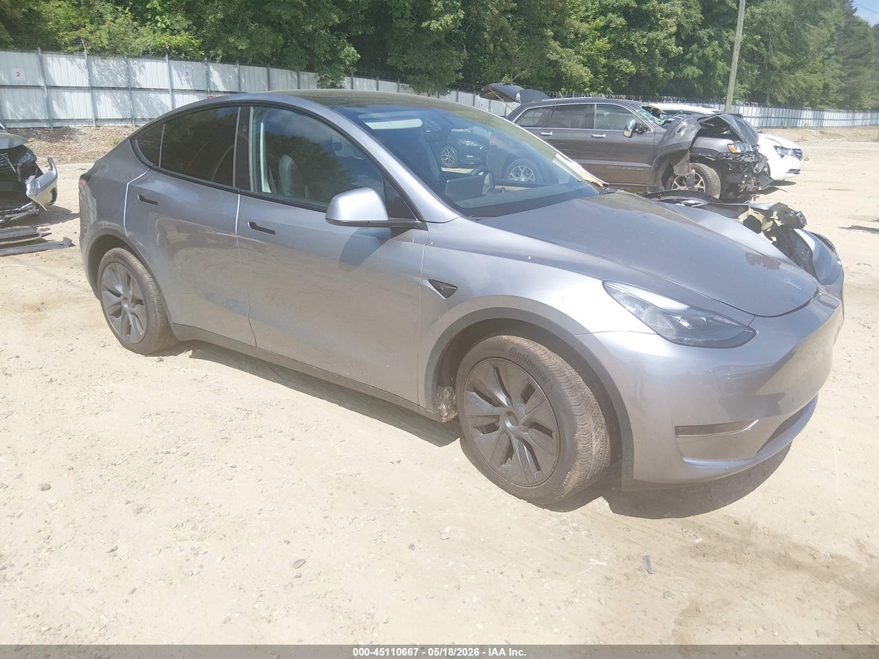7SAYGDED9SA****** · 2025 TESLA MODEL Y LONG RANGE DUAL MOTOR REAR-WHEEL DRIVE