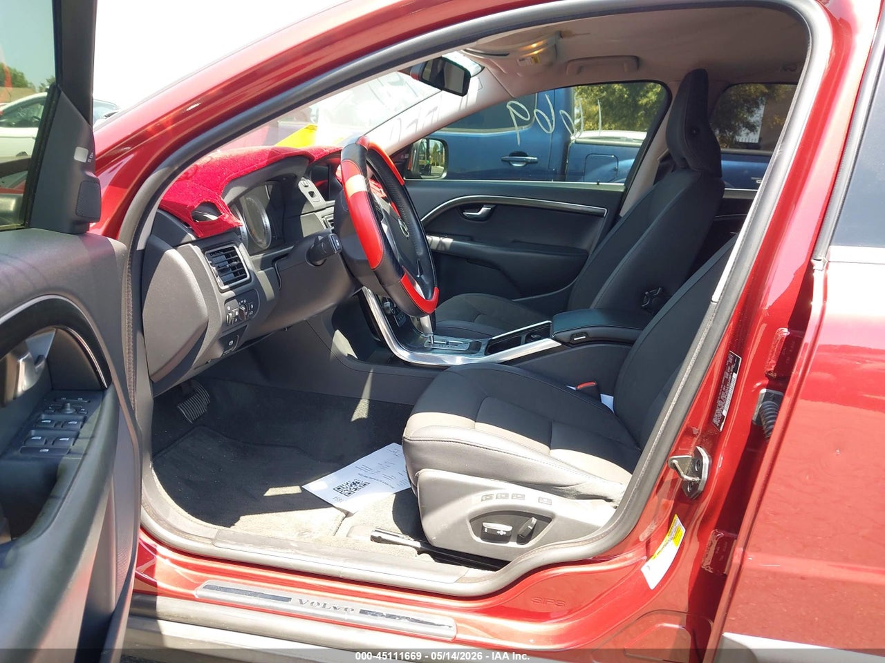 2012 VOLVO XC70 3.2 · 5/11