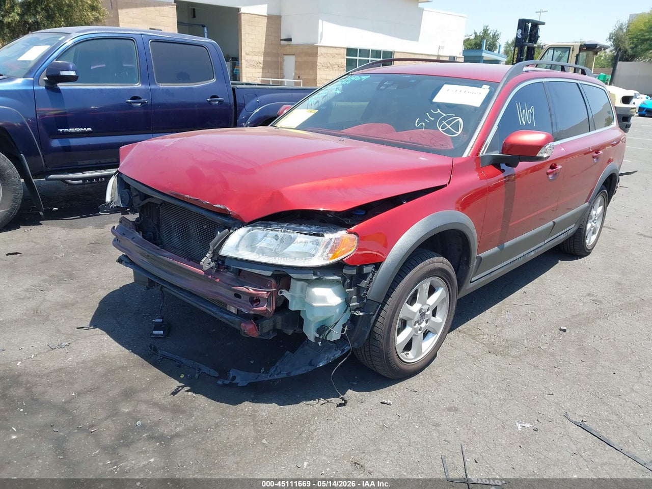 2012 VOLVO XC70 3.2 · 2/11