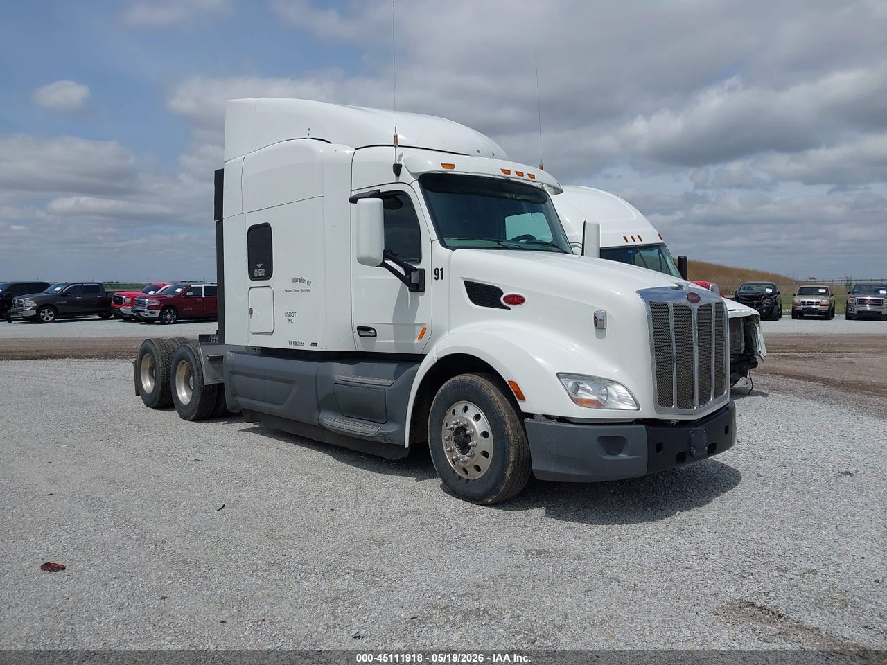 1XPBDP9X5KD****** · 2019 PETERBILT 579