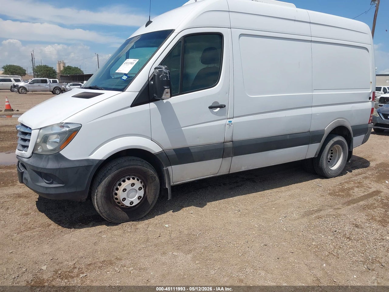 2016 FREIGHTLINER SPRINTER 3500 HIGH  ROOF · 2/4