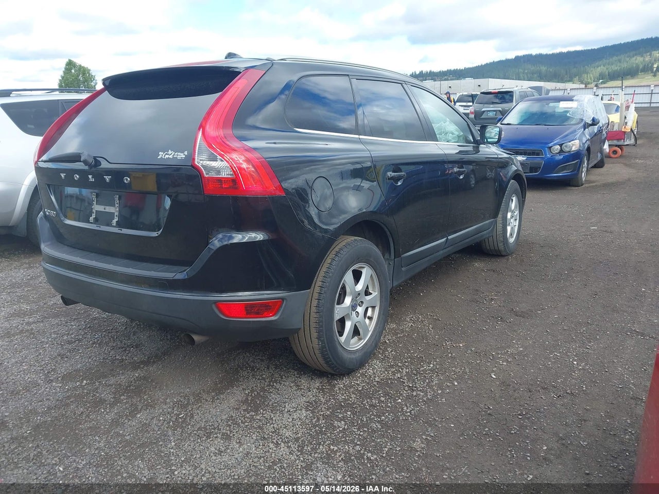 2011 VOLVO XC60 3.2/3.2 R-DESIGN · 4/11