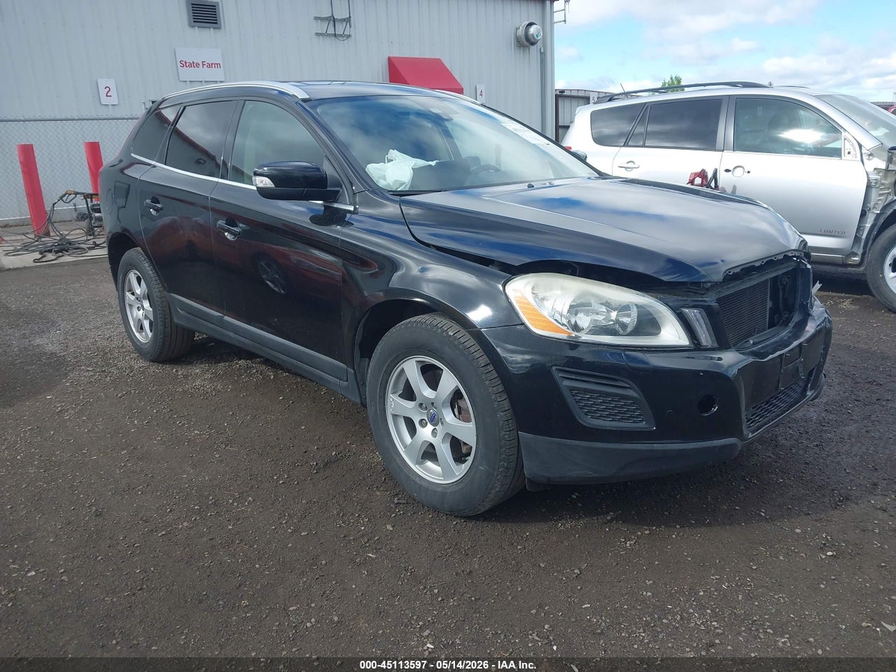 YV4952DL0B2****** · 2011 VOLVO XC60 3.2/3.2 R-DESIGN