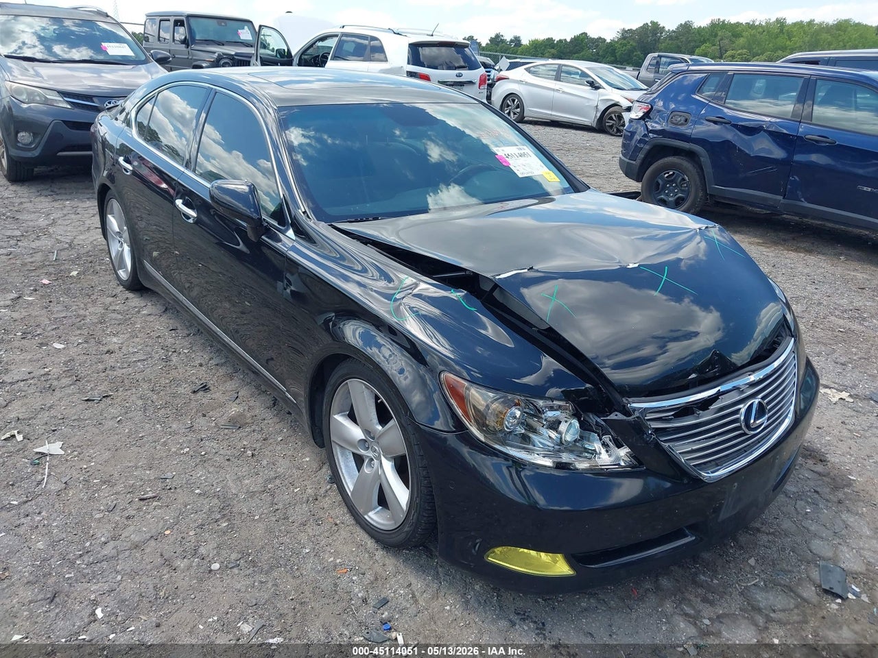 JTHBL46FX75****** · 2007 LEXUS LS 460