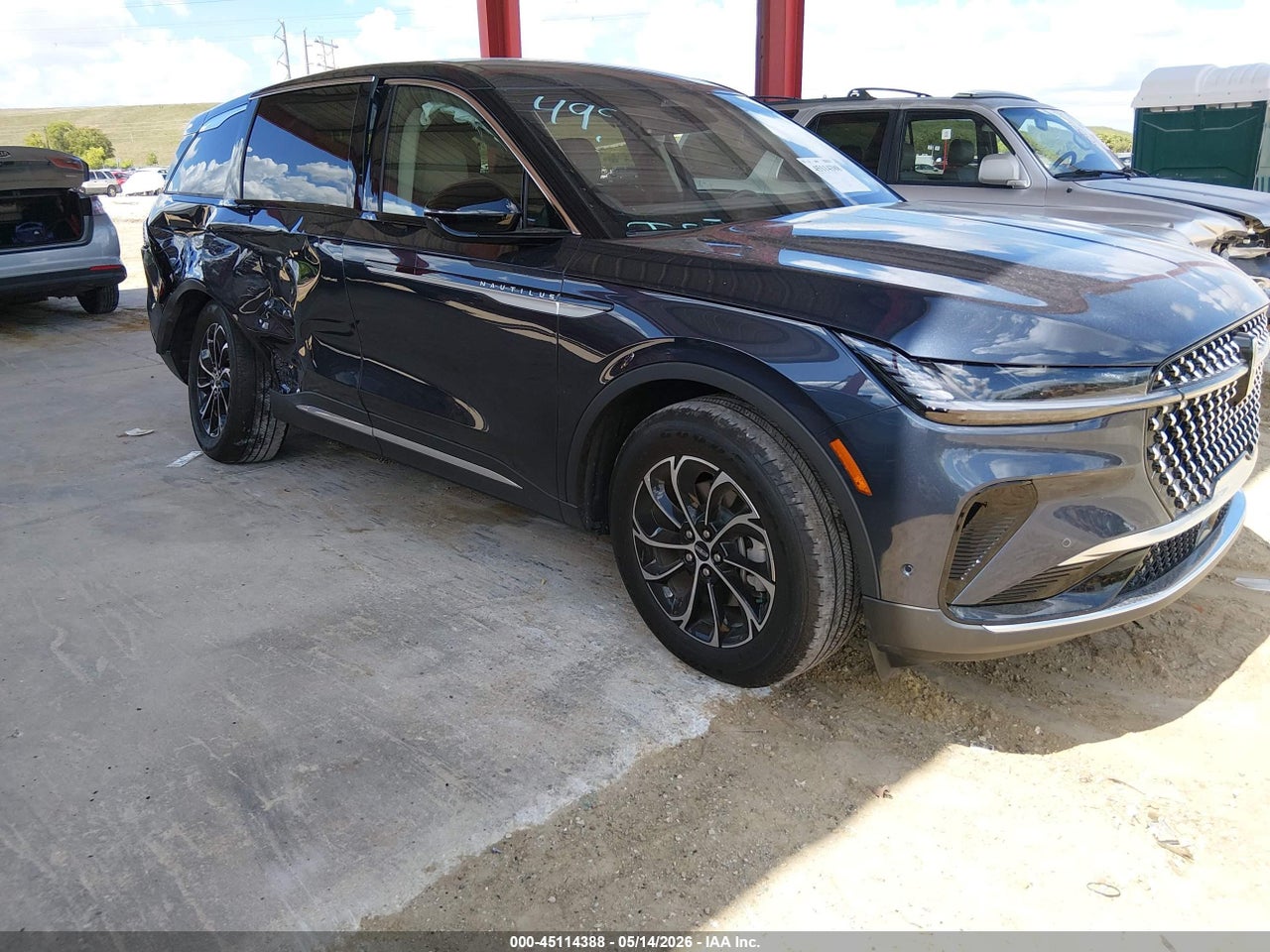 5LMPJ8JAXRJ****** · 2024 LINCOLN NAUTILUS PREMIERE