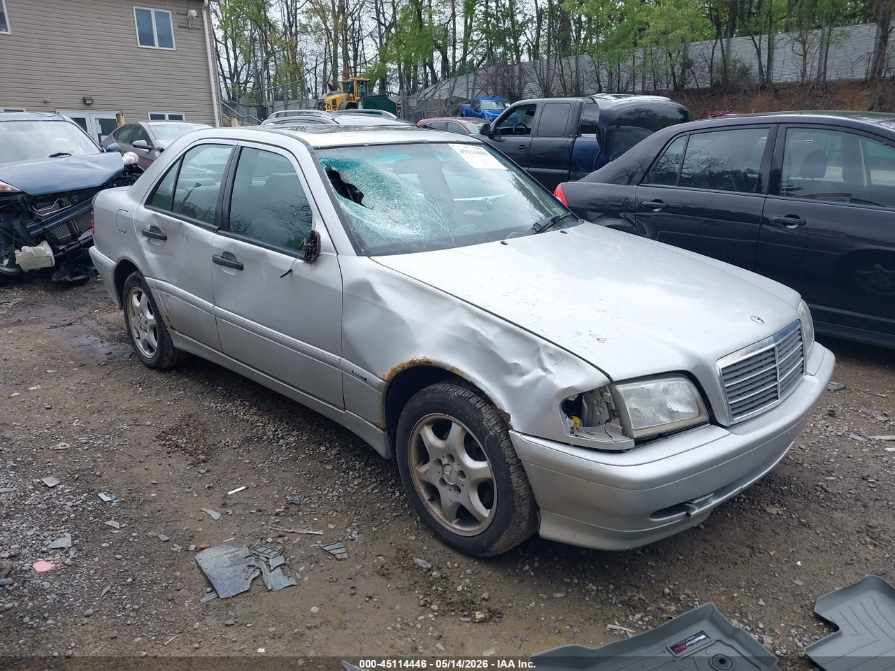 WDBHA29G5YA****** · 2000 MERCEDES-BENZ C 280