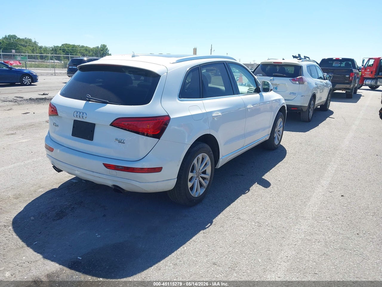2014 AUDI Q5 2.0T PREMIUM · 4/10