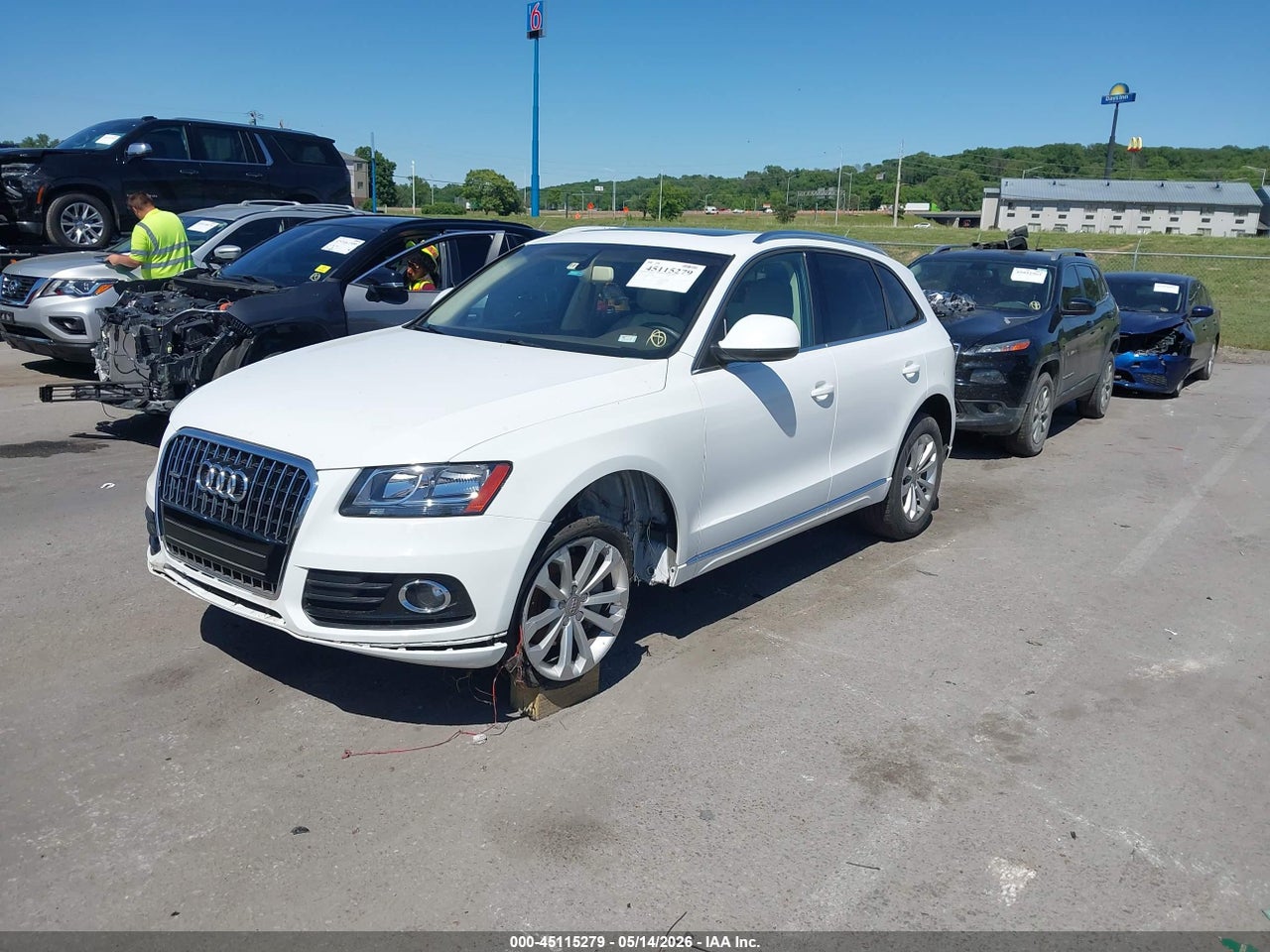 2014 AUDI Q5 2.0T PREMIUM · 2/10