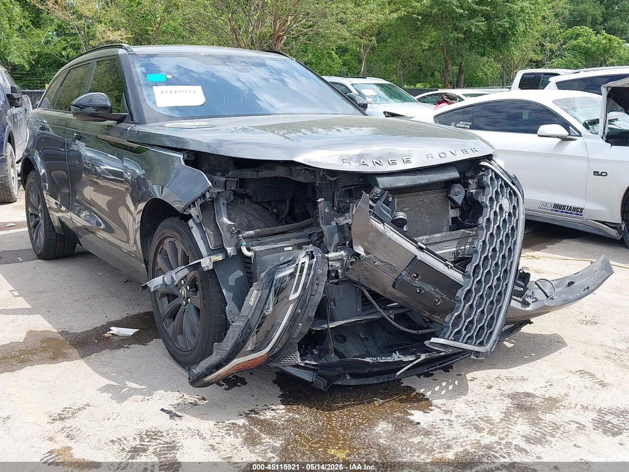 SALYL2RX9JA****** · 2018 LAND ROVER RANGE ROVER VELAR P250 SE R-DYNAMIC