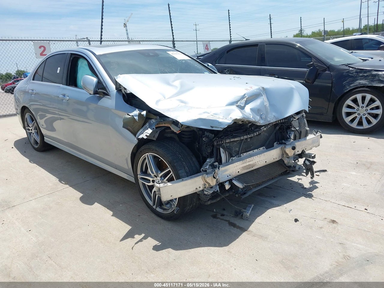 WDDZF4JB9HA****** · 2017 MERCEDES-BENZ E 300