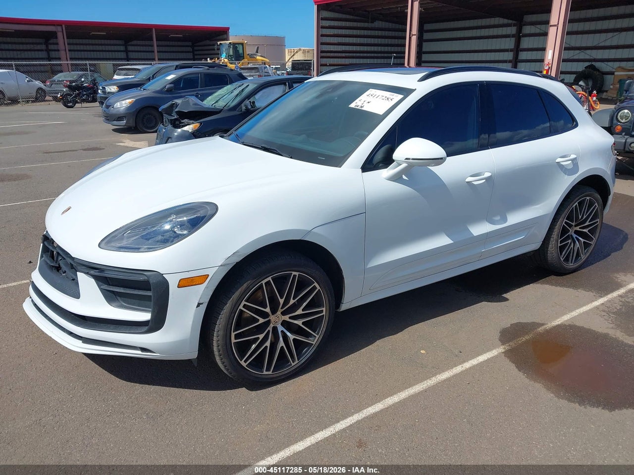 2024 PORSCHE MACAN T · 2/11