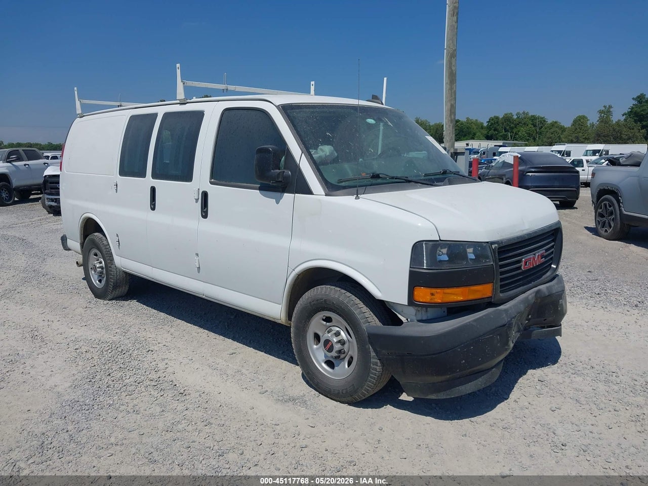 1GTW7AFG5K1****** · 2019 GMC SAVANA 2500 WORK VAN