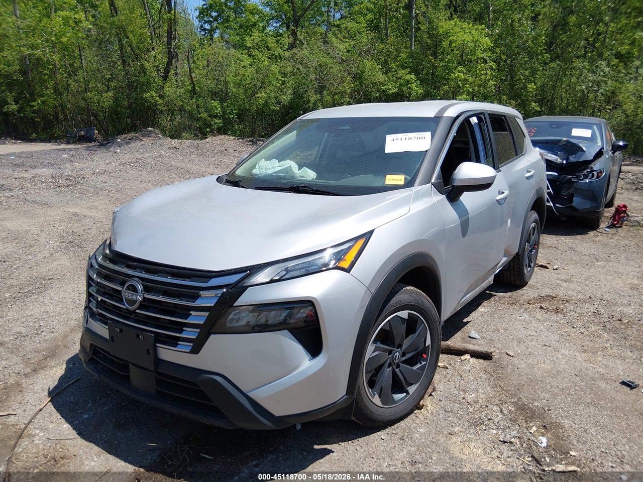 2025 NISSAN ROGUE SV INTELLIGENT AWD · 2/10