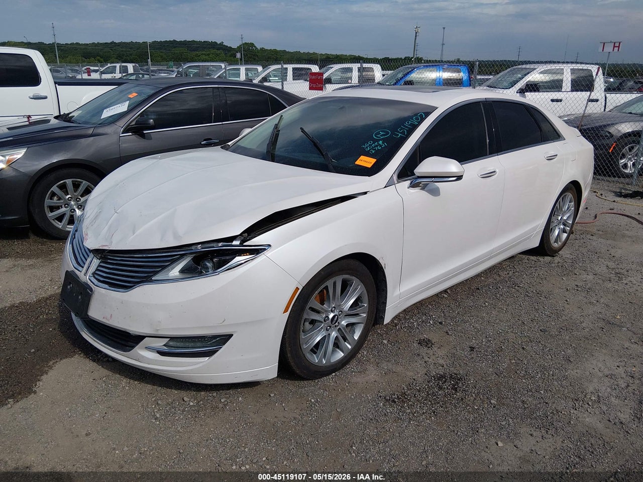2014 LINCOLN MKZ HYBRID · 2/10