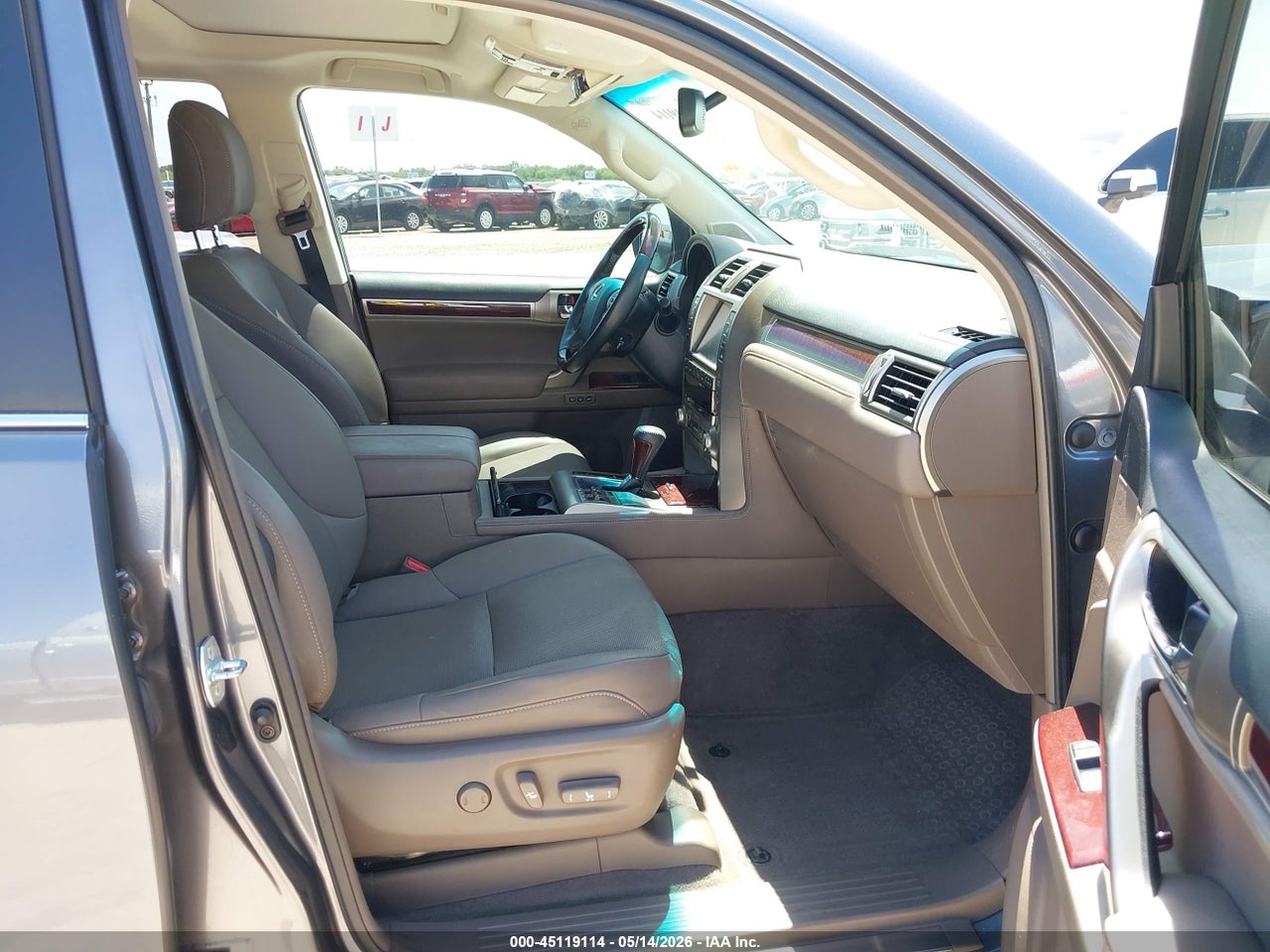 2019 LEXUS GX 460 PREMIUM · 5/11