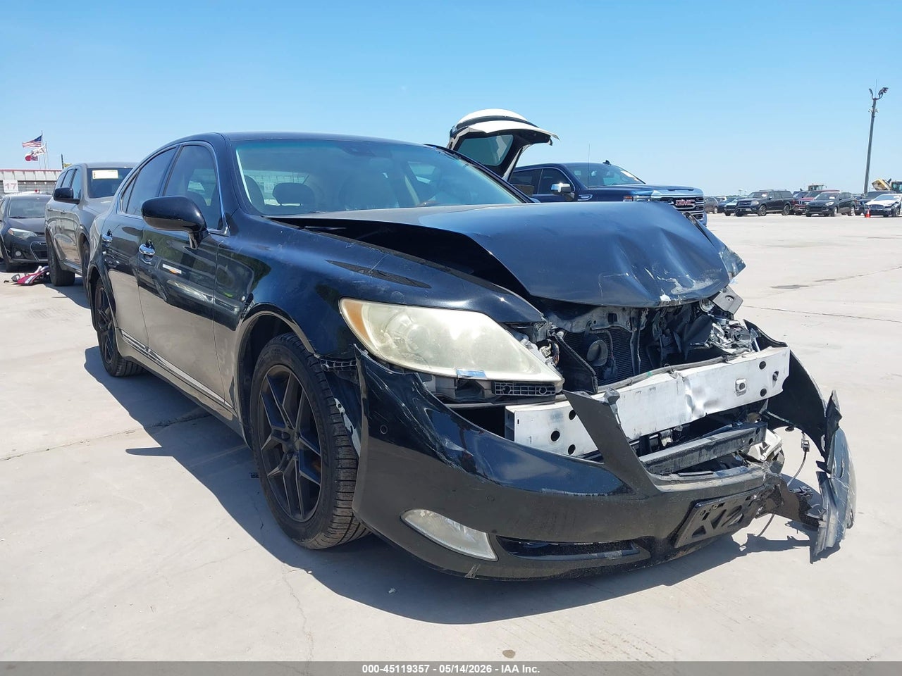 JTHBL46F685****** · 2008 LEXUS LS 460