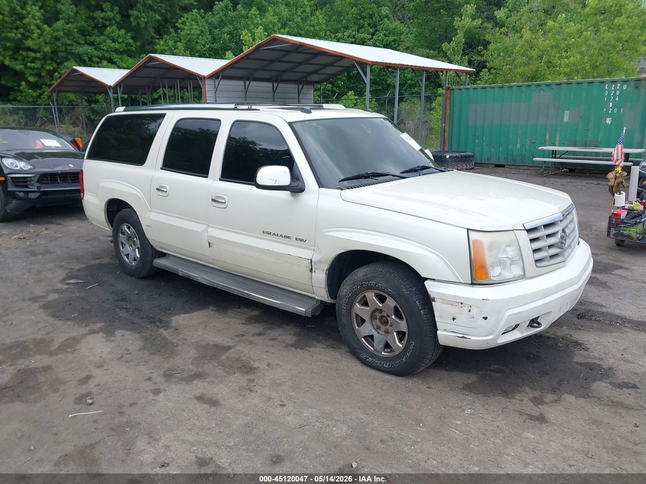 3GYFK66N85G****** · 2005 CADILLAC ESCALADE ESV STANDARD