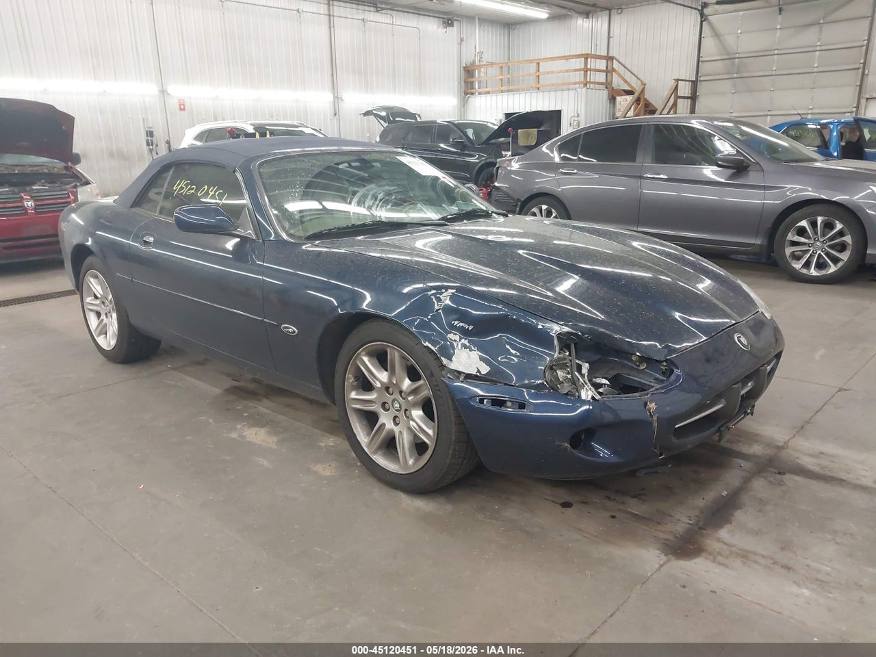 SAJJA42C0YN****** · 2000 JAGUAR XK8