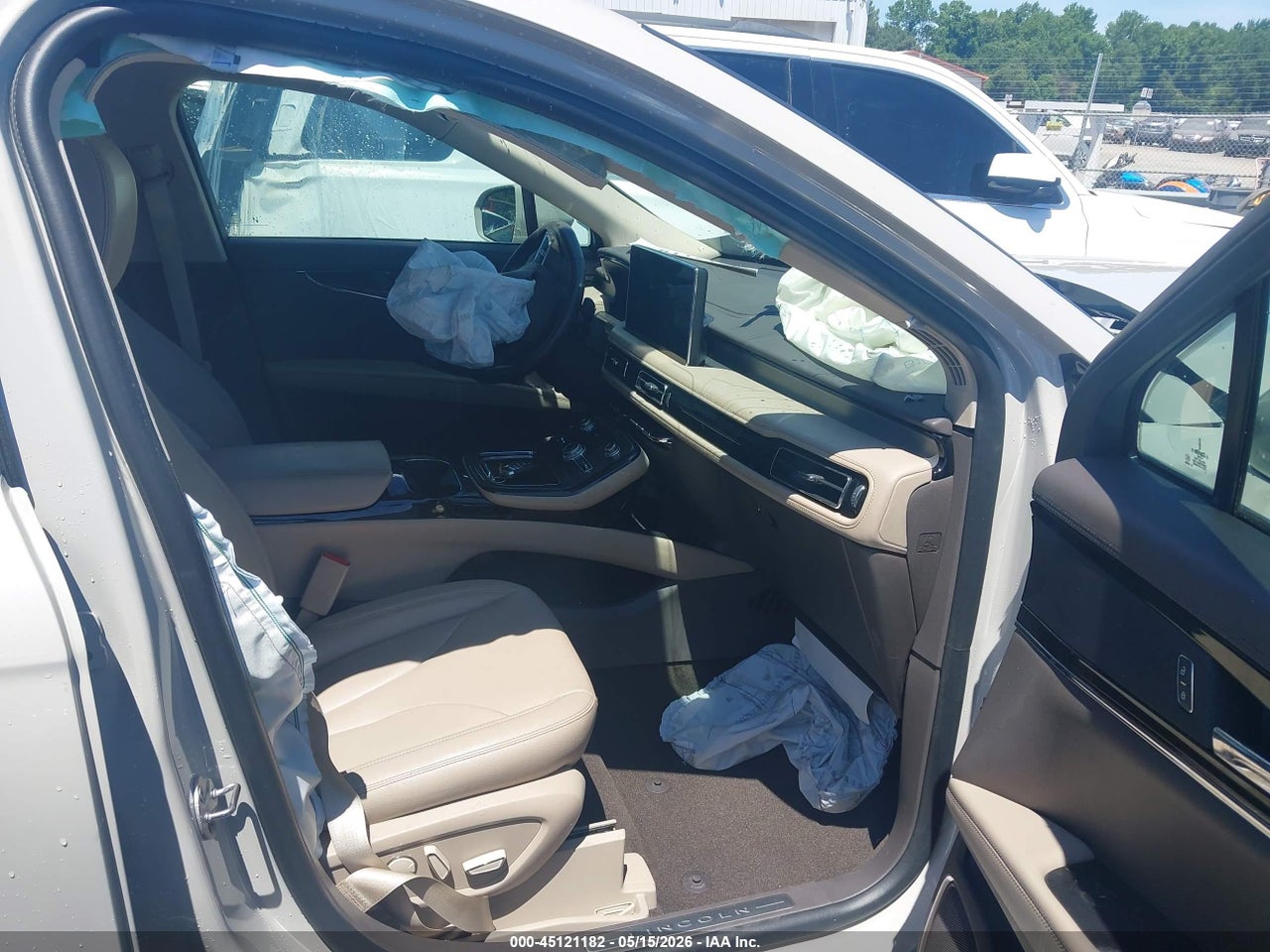 2021 LINCOLN NAUTILUS STANDARD · 5/11