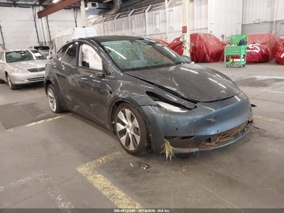 5YJYGDEE7MF****** · 2021 TESLA MODEL Y LONG RANGE DUAL MOTOR ALL-WHEEL DRIVE