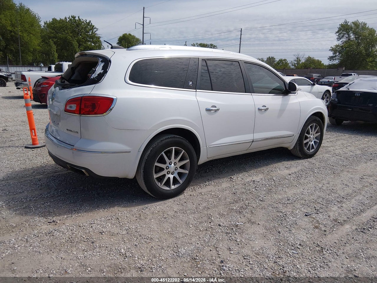 2016 BUICK ENCLAVE PREMIUM · 4/11