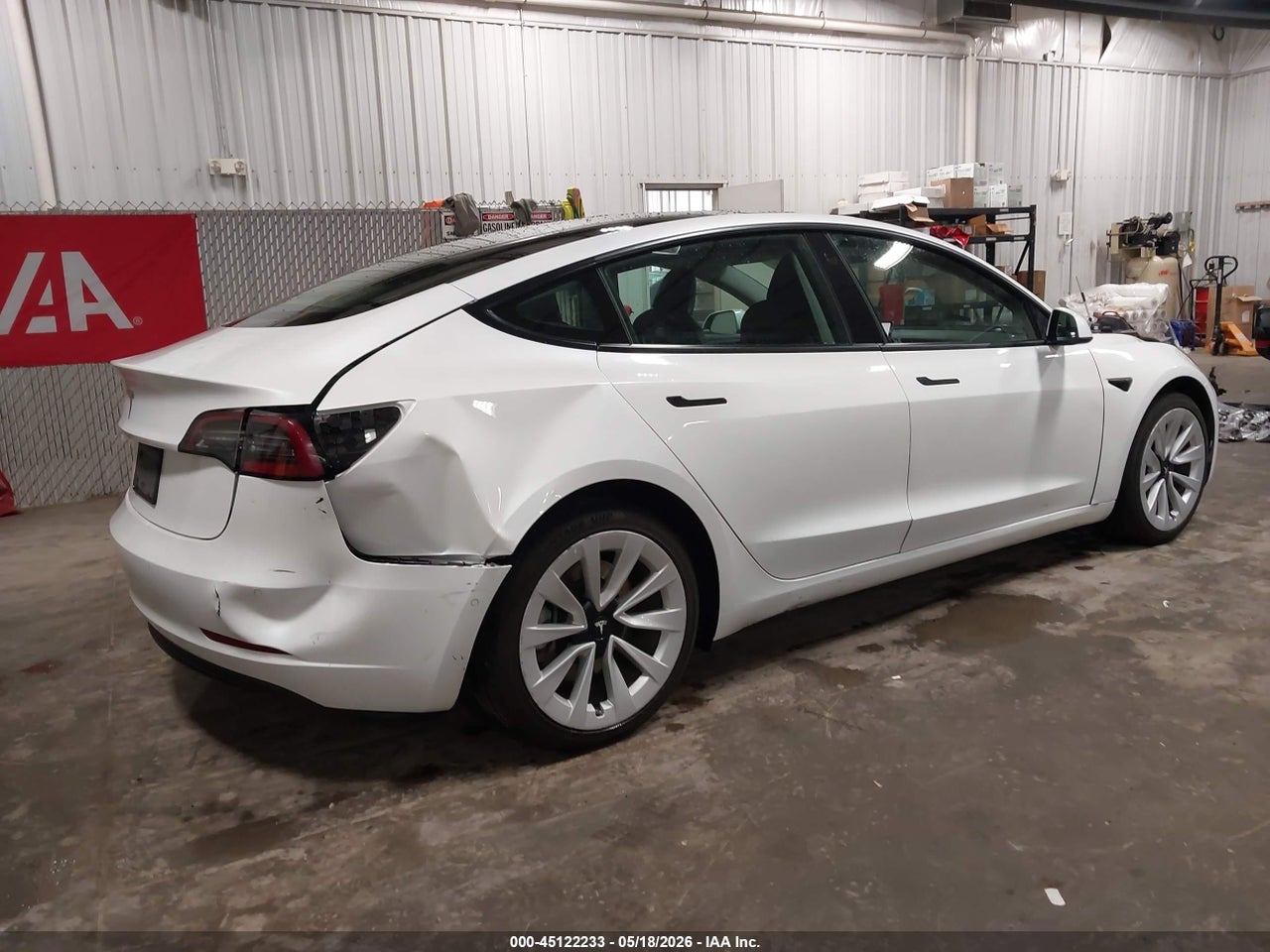 2022 TESLA MODEL 3 REAR-WHEEL DRIVE · 4/11