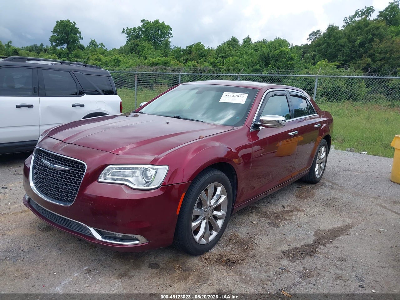 2016 CHRYSLER 300C AWD · 2/11
