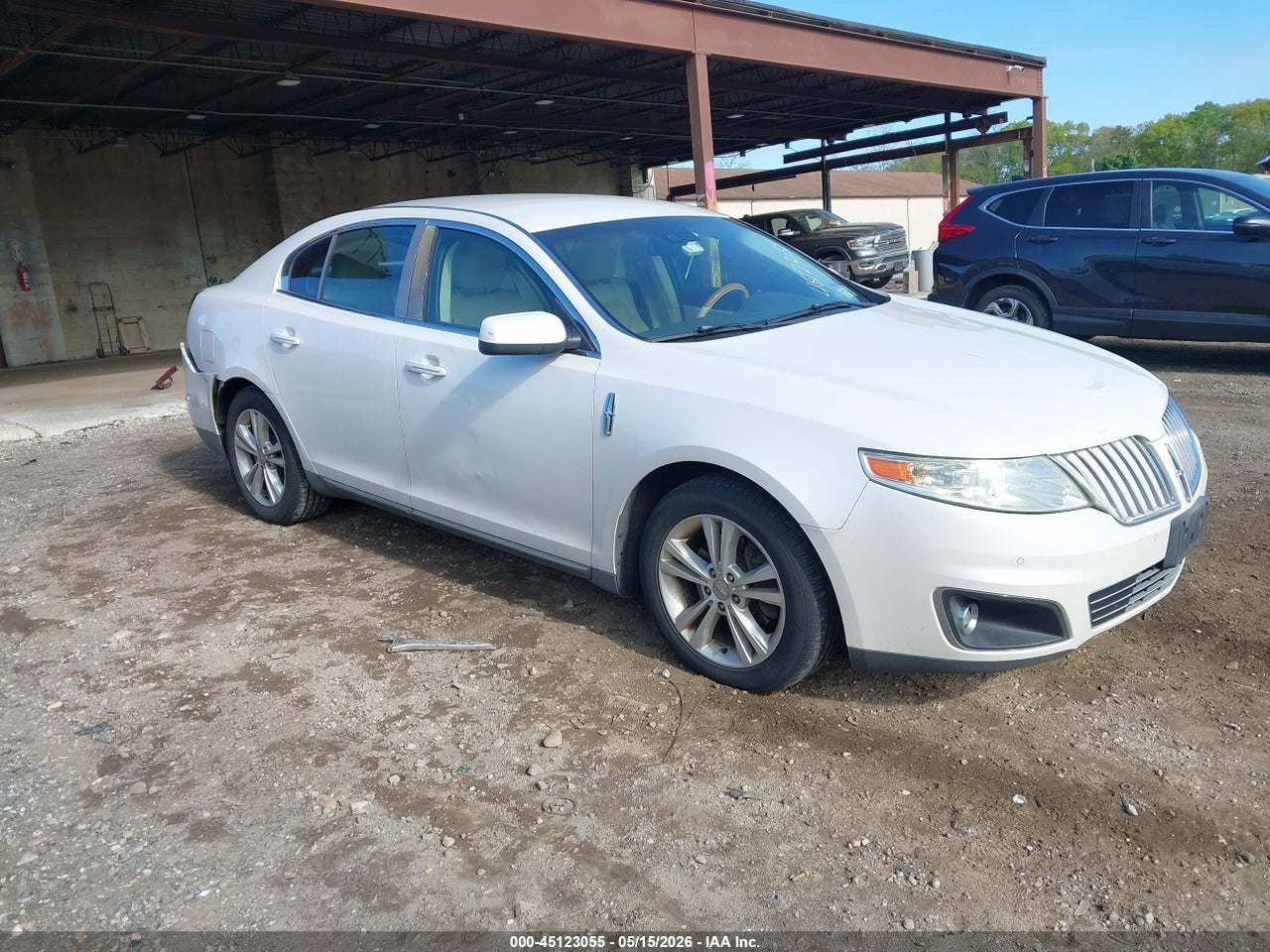 1LNHL9DRXBG****** · 2011 LINCOLN MKS