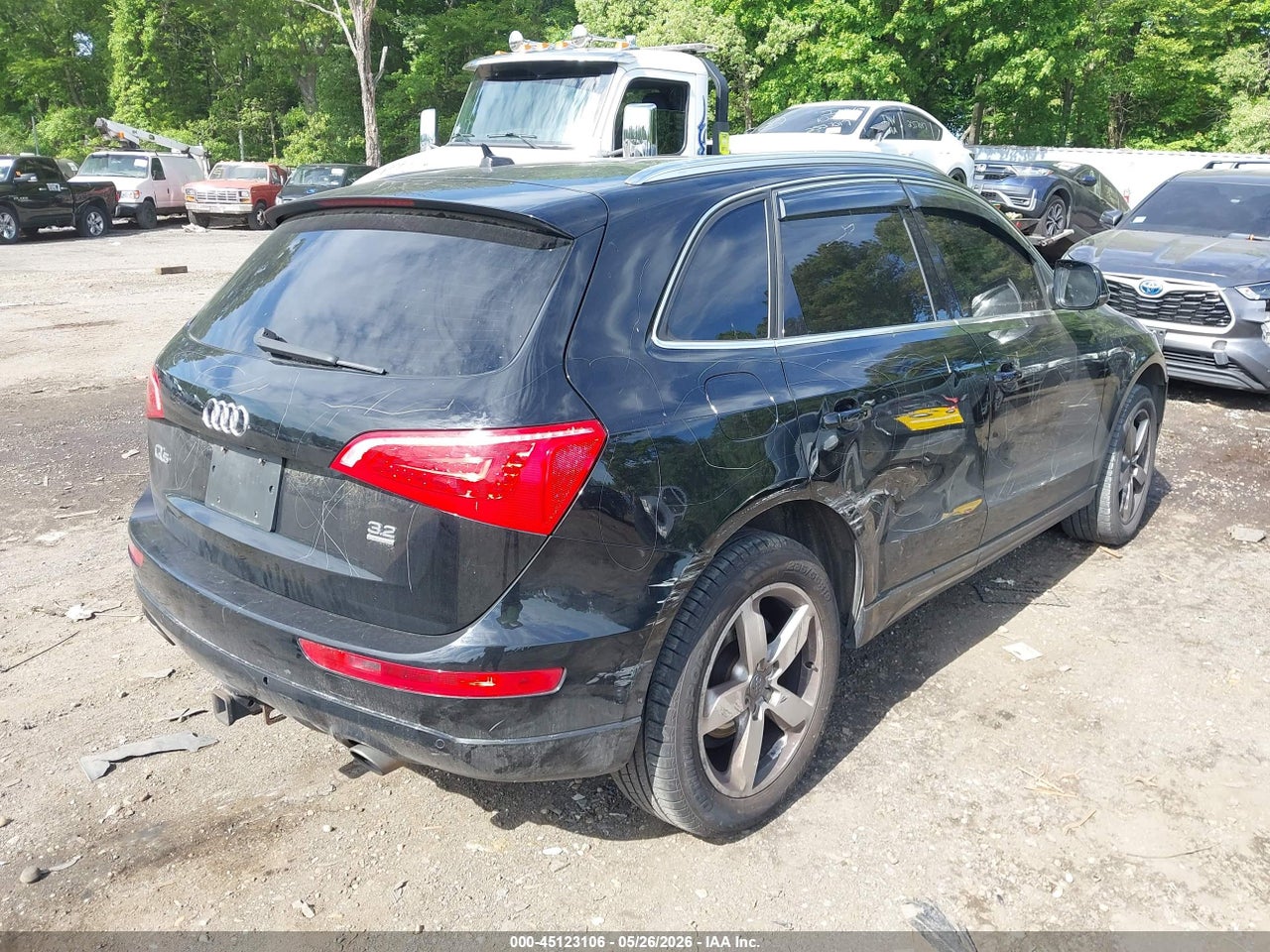 2010 AUDI Q5 3.2 PREMIUM · 4/11