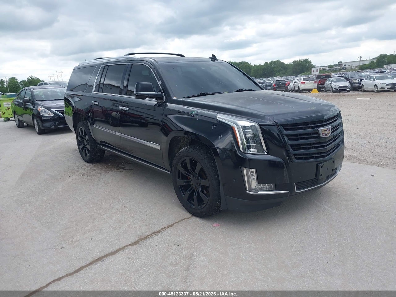 1GYS4KKJ1HR****** · 2017 CADILLAC ESCALADE ESV PLATINUM