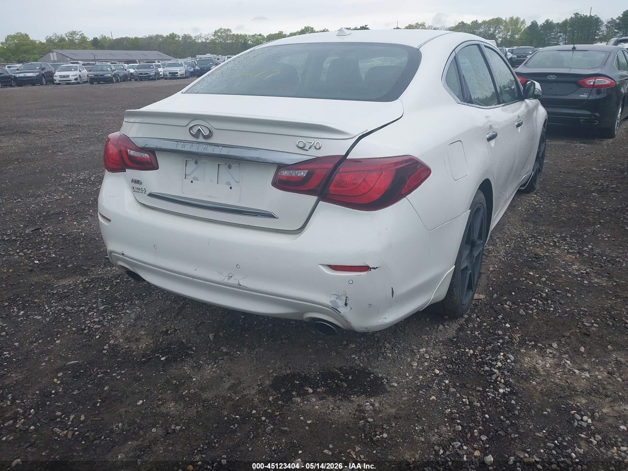 2016 INFINITI Q70 3.7X · 6/10