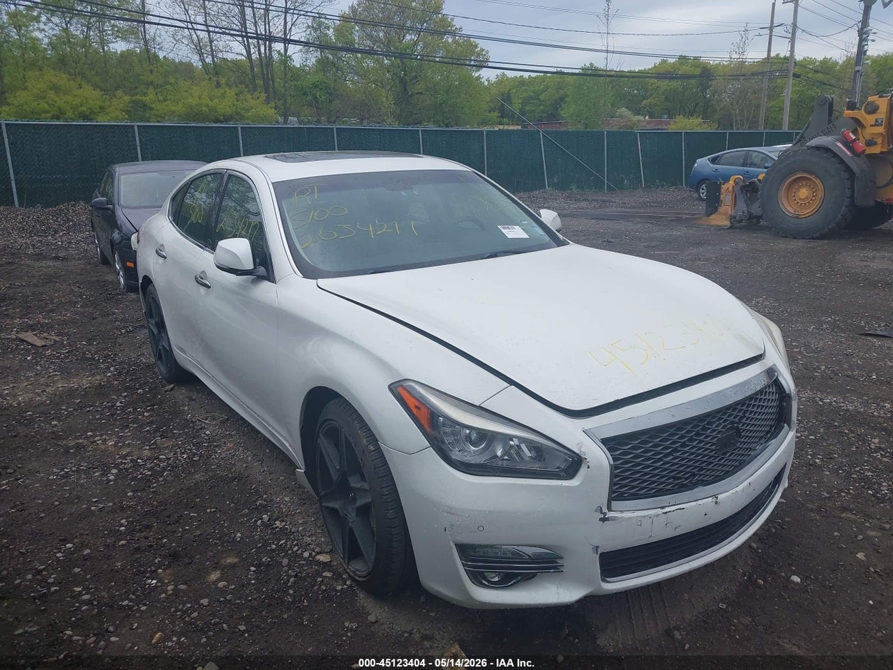 JN1BY1AR5GM****** · 2016 INFINITI Q70 3.7X