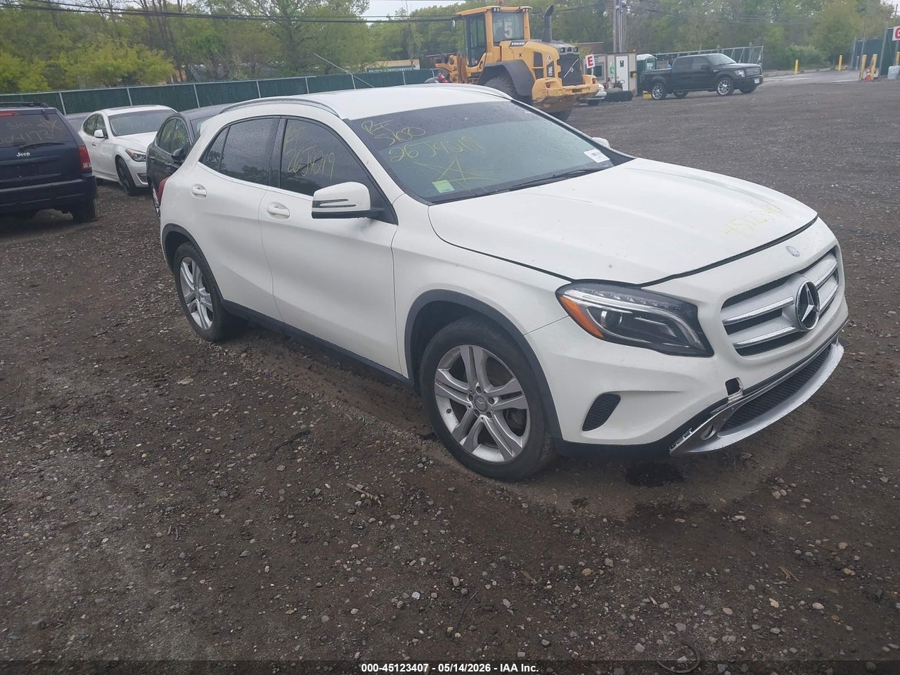 WDCTG4EB4FJ****** · 2015 MERCEDES-BENZ GLA 250