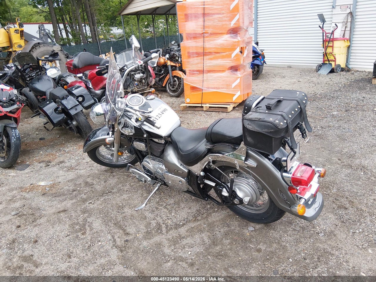 2005 SUZUKI C50 · 3/11