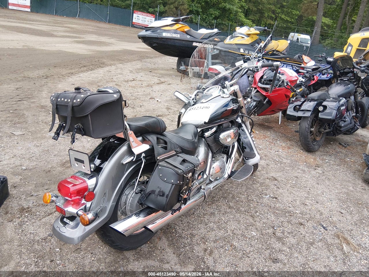 2005 SUZUKI C50 · 4/11