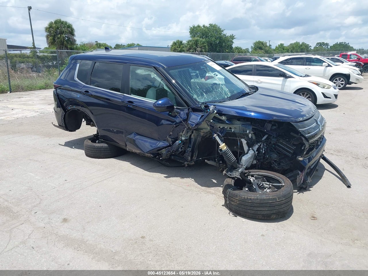 JA4J3VA82SZ****** · 2025 MITSUBISHI OUTLANDER SE 2.5 2WD