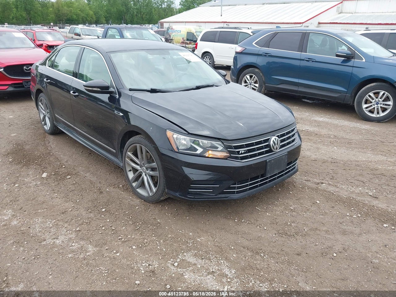 1VWDT7A3XHC****** · 2017 VOLKSWAGEN PASSAT 1.8T R-LINE