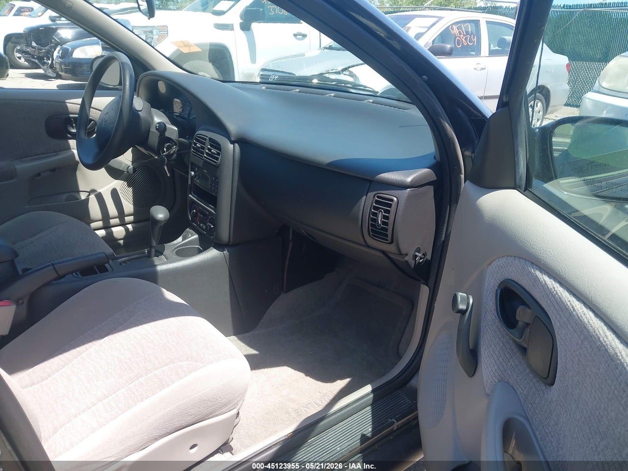 2002 SATURN S-SERIES SL2 · 5/11