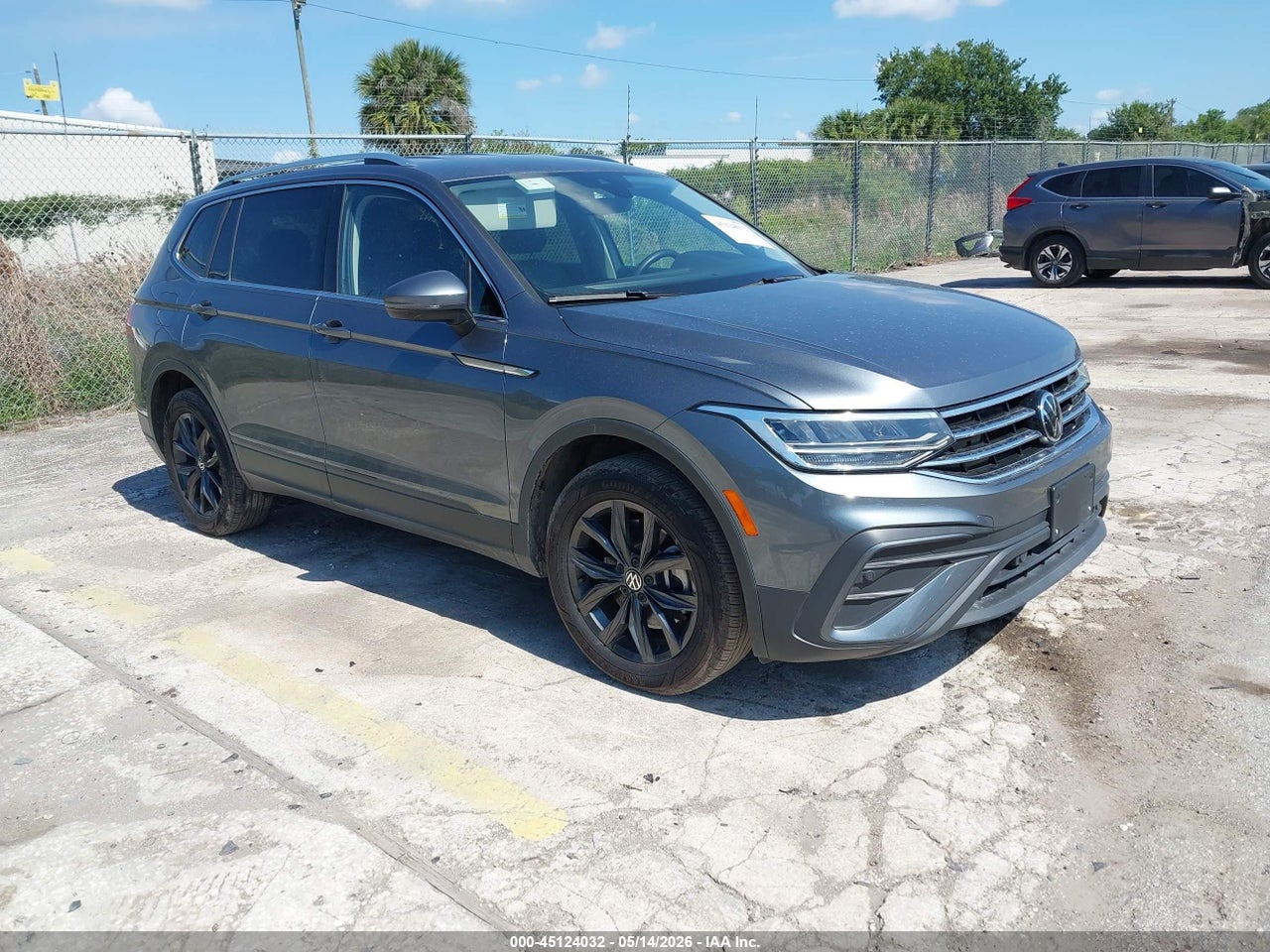 3VV3B7AX7RM****** · 2024 VOLKSWAGEN TIGUAN 2.0T SE/2.0T WOLFSBURG EDITION