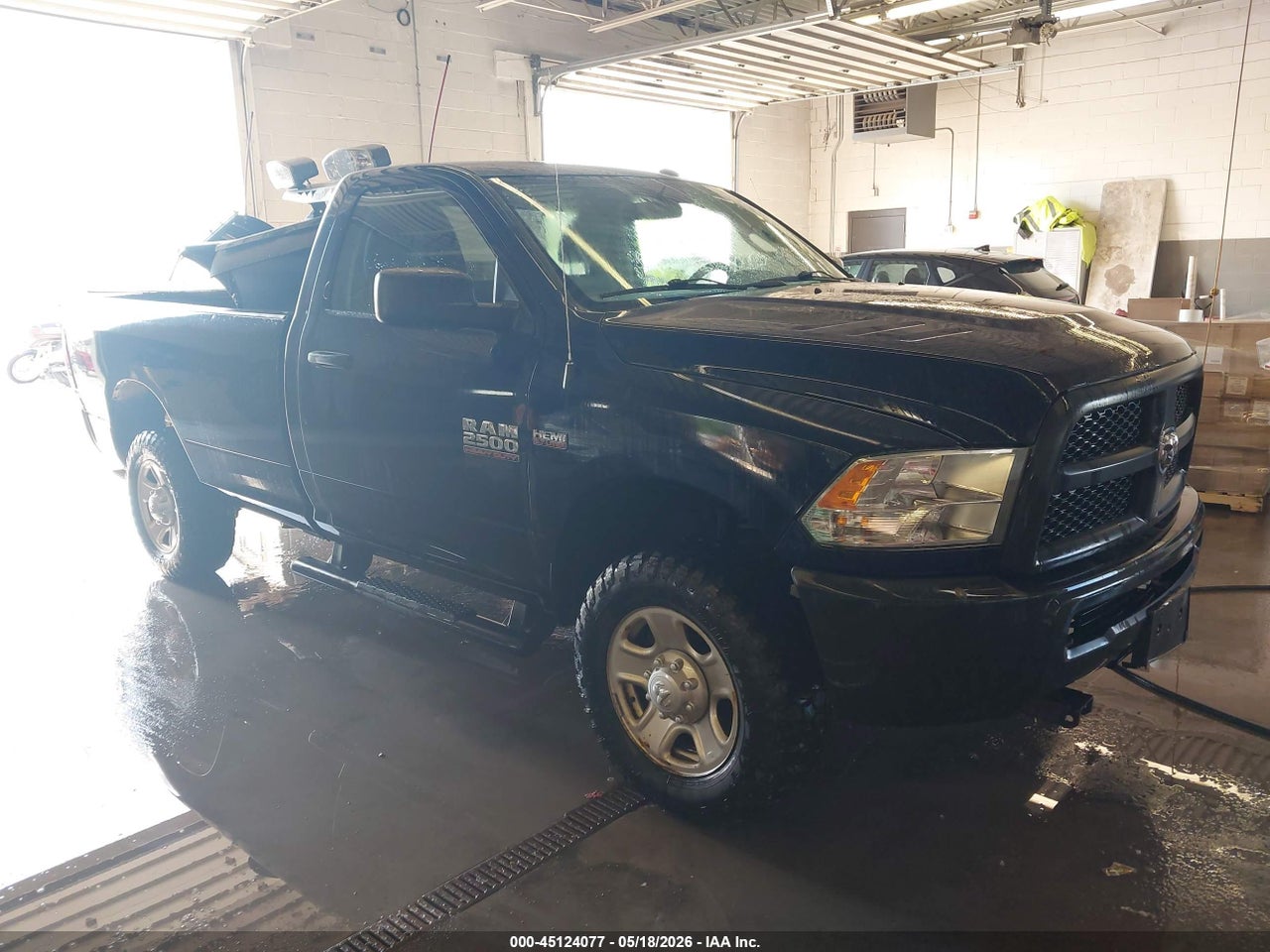 3C6LR5AT3JG****** · 2018 RAM 2500 TRADESMAN  4X4 8' BOX
