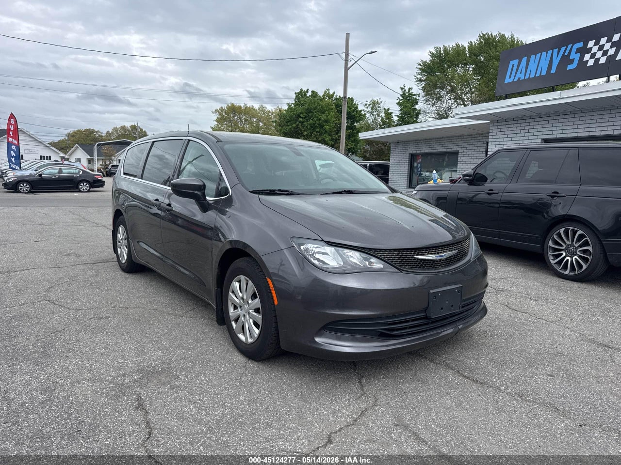 2C4RC1AG5KR****** · 2019 CHRYSLER PACIFICA L